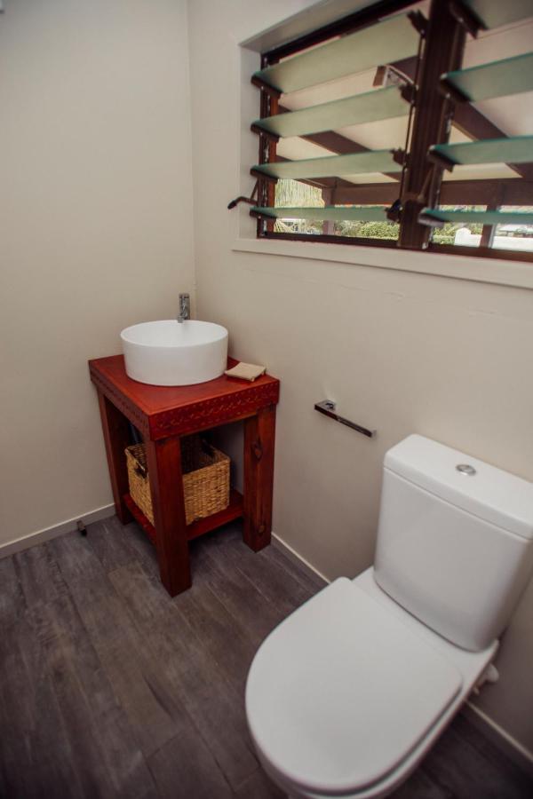 Nikao Beach Bungalows 라로통가 외부 사진